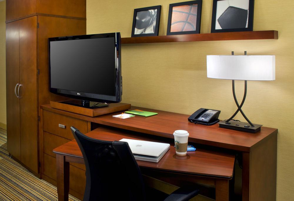 Courtyard By Marriott Newark Downtown Hotell Exteriör bild
