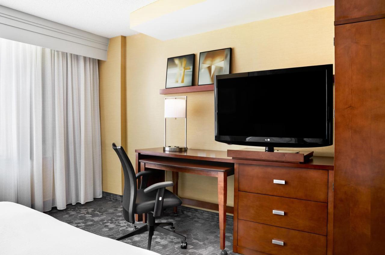 Courtyard By Marriott Newark Downtown Hotell Exteriör bild