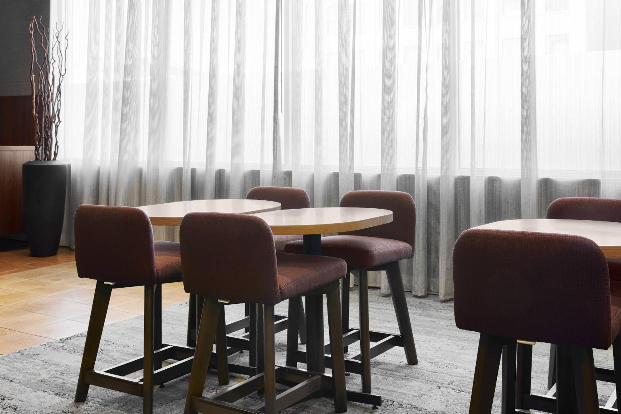 Courtyard By Marriott Newark Downtown Hotell Exteriör bild