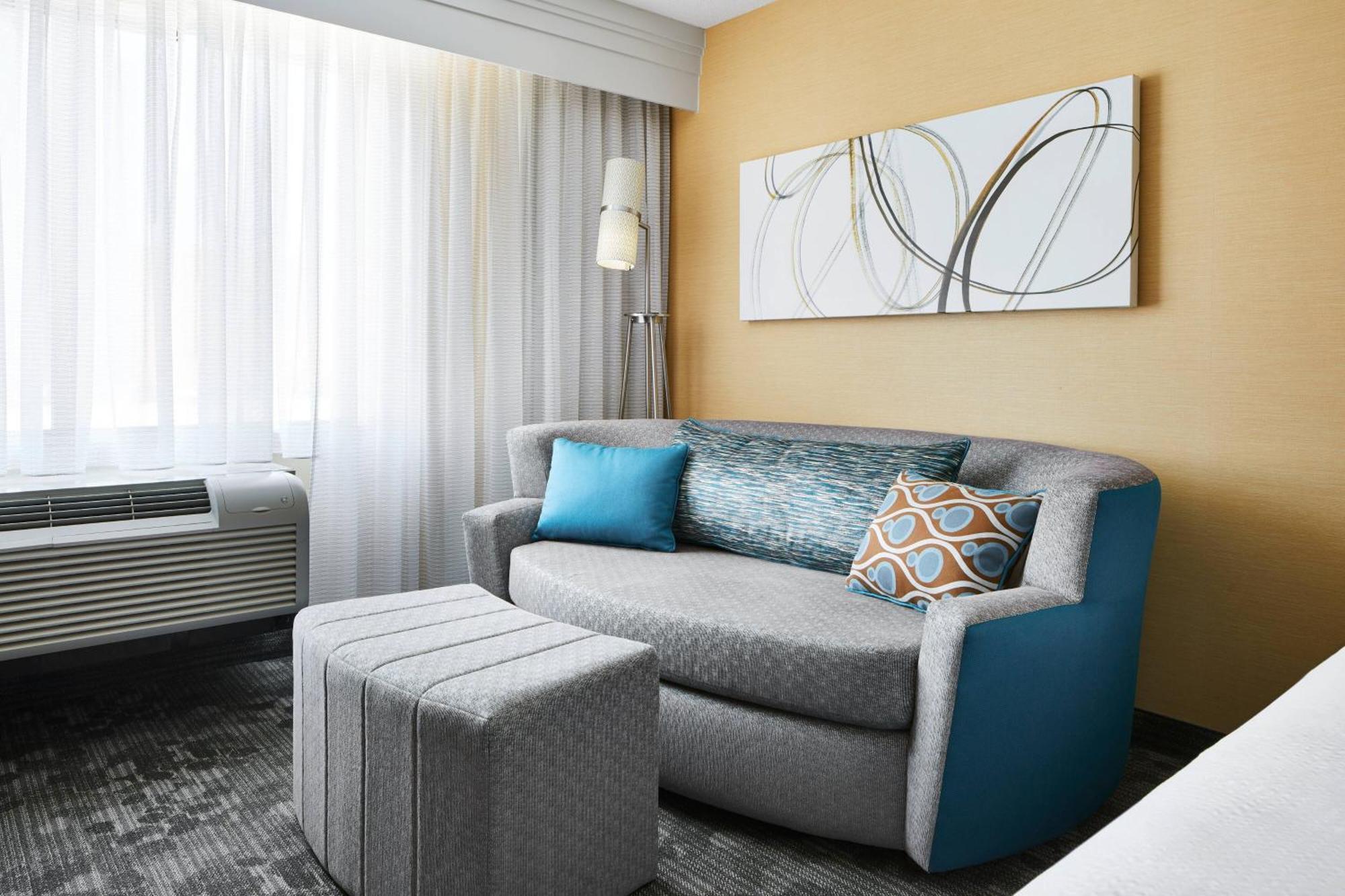 Courtyard By Marriott Newark Downtown Hotell Exteriör bild