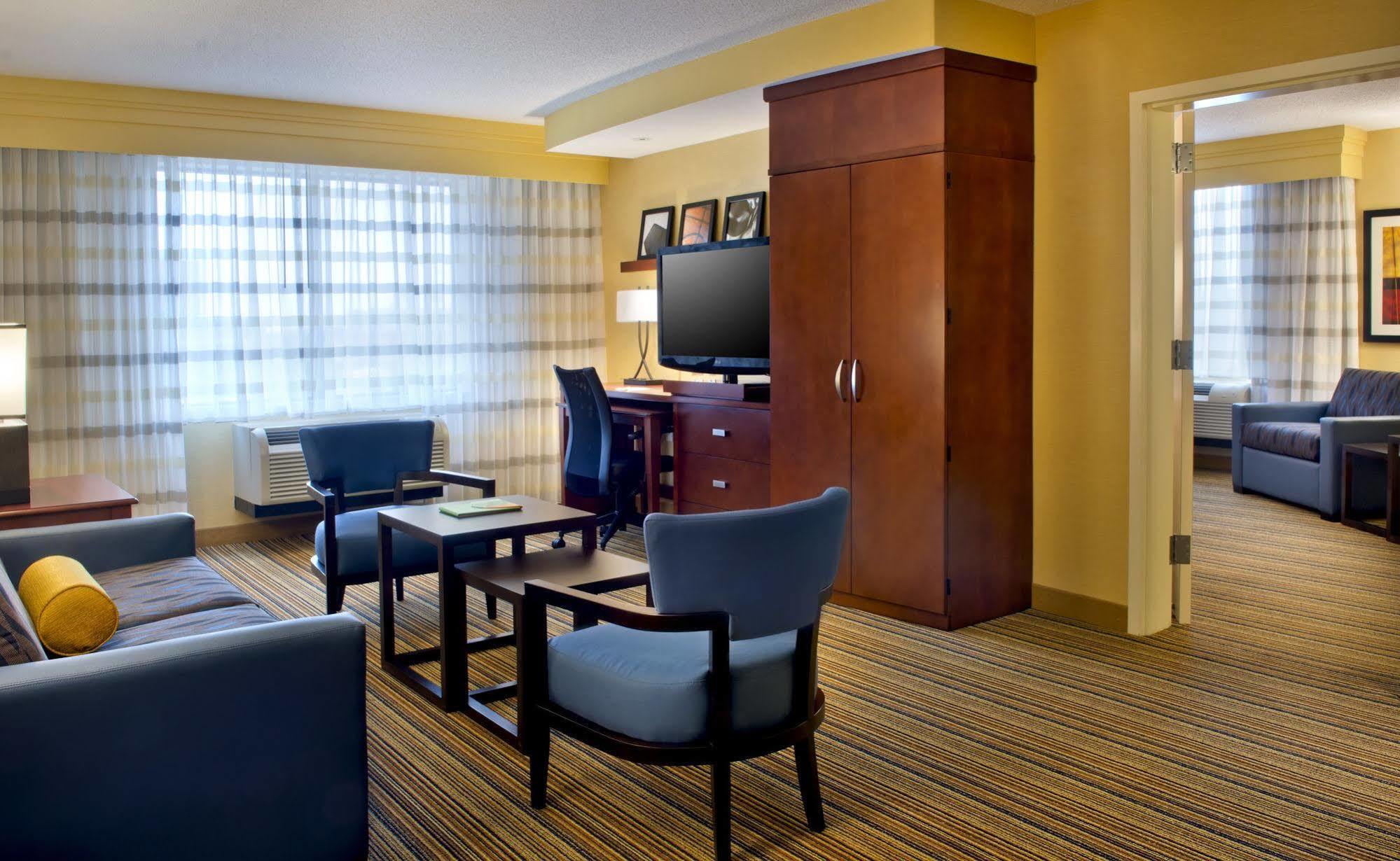 Courtyard By Marriott Newark Downtown Hotell Exteriör bild